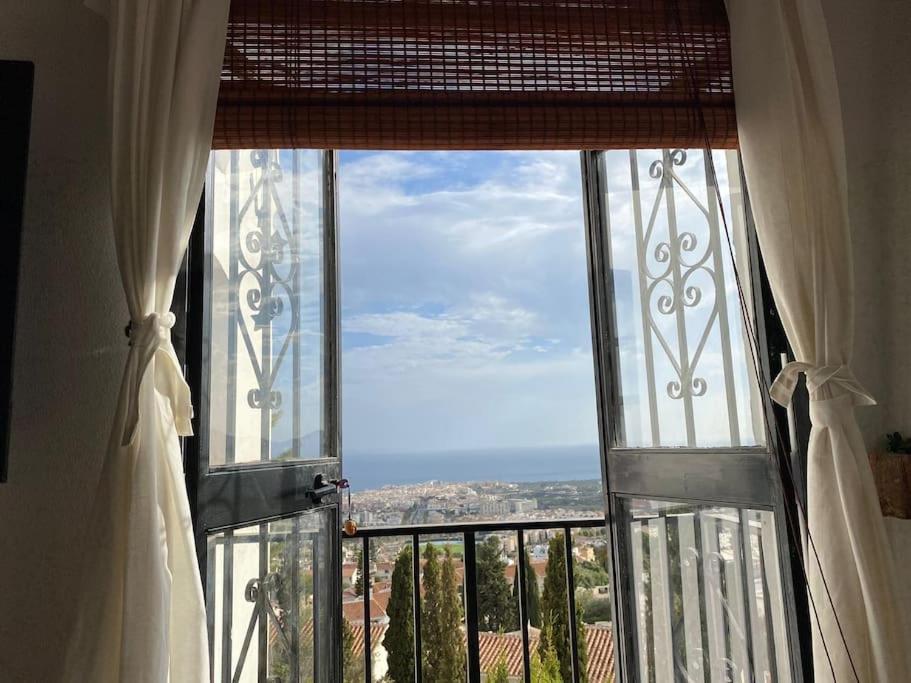 Precioso Apartamento Mandarinos Con Vistas Al Mar Nerja Luaran gambar